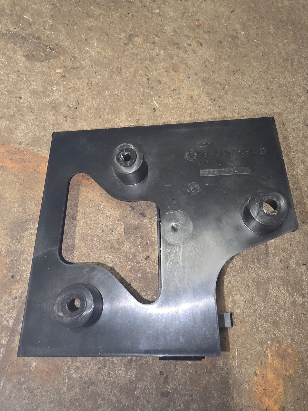 Ford Focus Mk1 Ecu Cradle Bracket