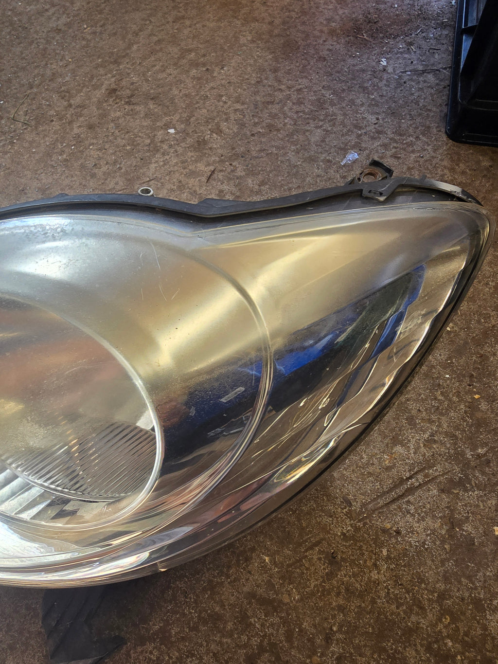 Peugeot 107 Passenger Headlight 2010