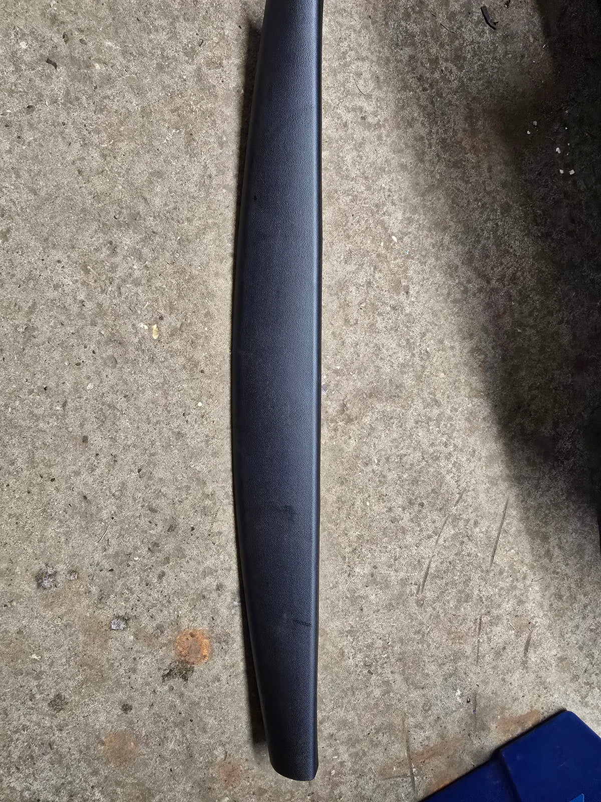 Ford Focus Mk1 98-2004 Interior Trim (Genuine OE 98ABA42906AKW)