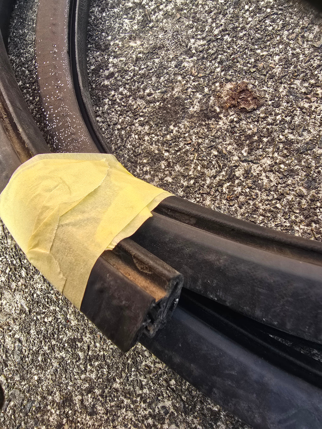 Ford Focus Mk1 Rear Drivers Side Door Rubber Seal 5dr