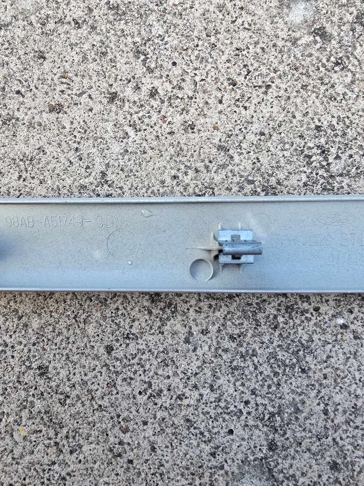 Ford Focus Mk1 98-2004 Interior Rear Trim (oe 98ABA51749CDW)