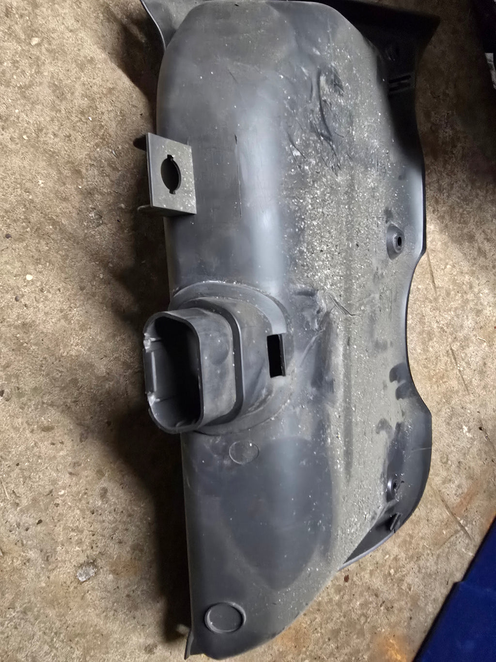 Ford Focus Mk1 98-2004 Drivers Under Dash Plastic Trim Panel Rh Drive Only