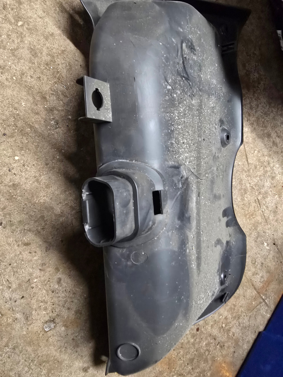Ford Focus Mk1 98-2004 Drivers Under Dash Plastic Trim Panel Rh Drive Only