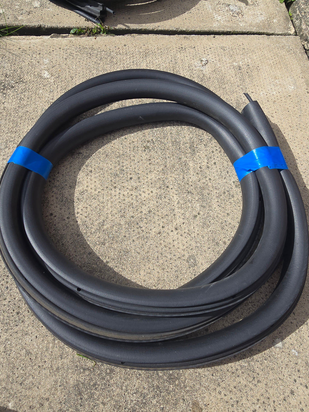 Ford Focus 98-04 Drivers Front Rubber Door Seal