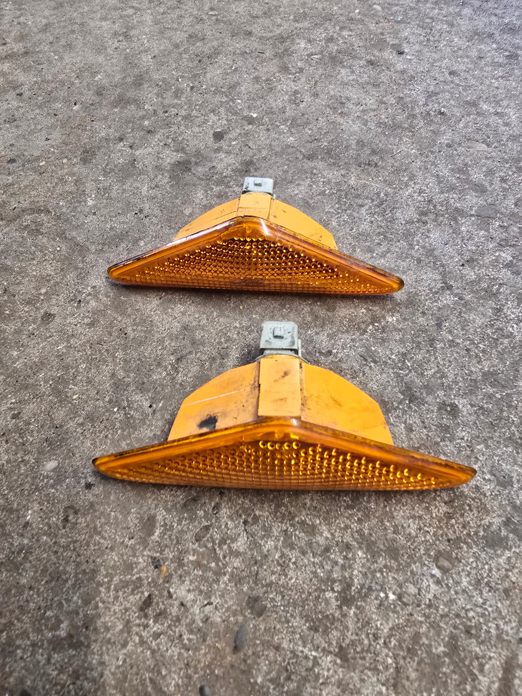 Ford Focus Mk1 98-04 Side Repeater Lamps x1