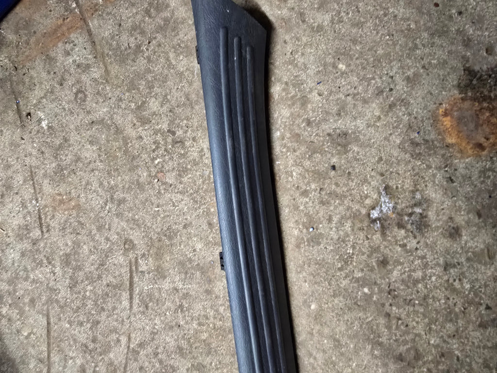 Ford Focus Mk1 98-2004 Passenger Side Rear Plastic Door Trim(Genuine OE 98ABA13201Akjw)