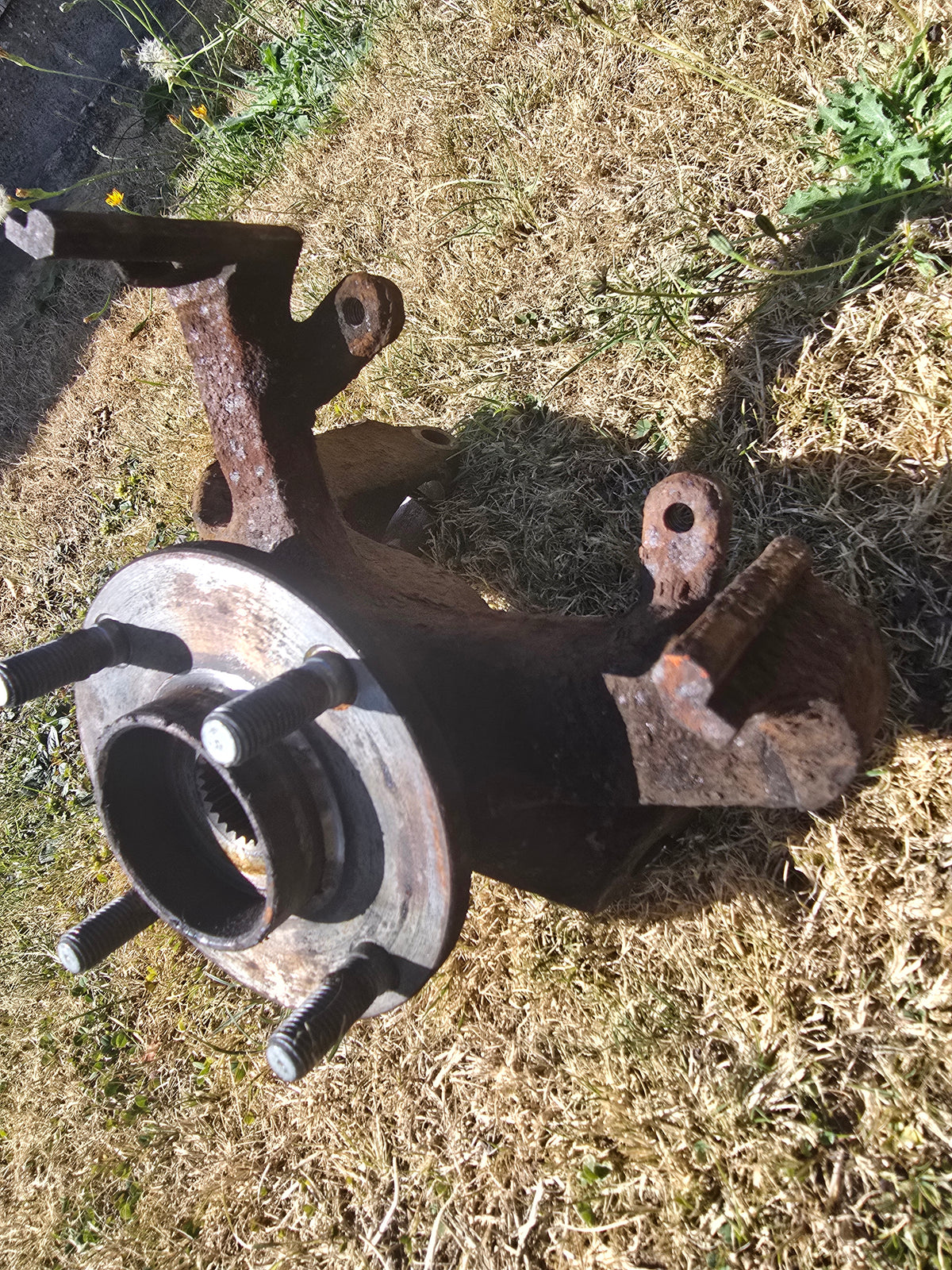 Ford Focus 1.6 2001 Mk1 Drivers Side Hub