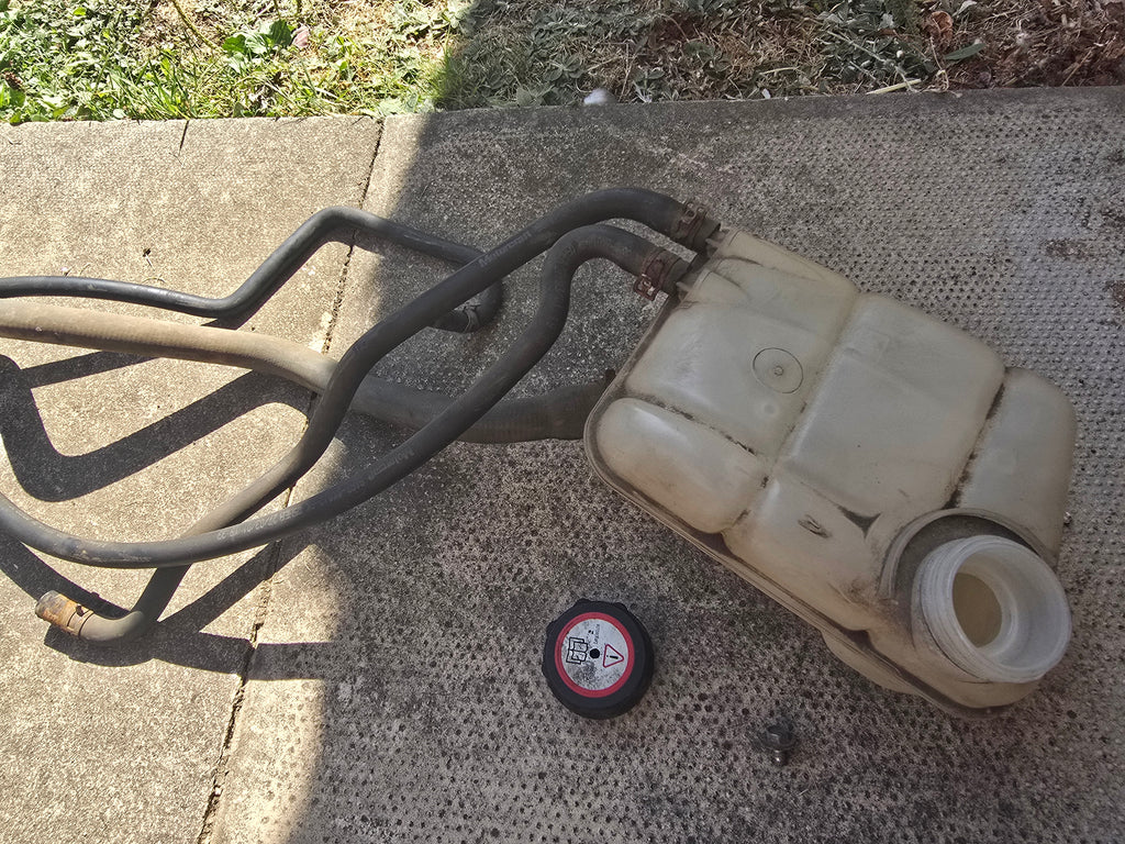 Ford Focus 2001 1.6 Mk1 Expansion Tank & Pipes