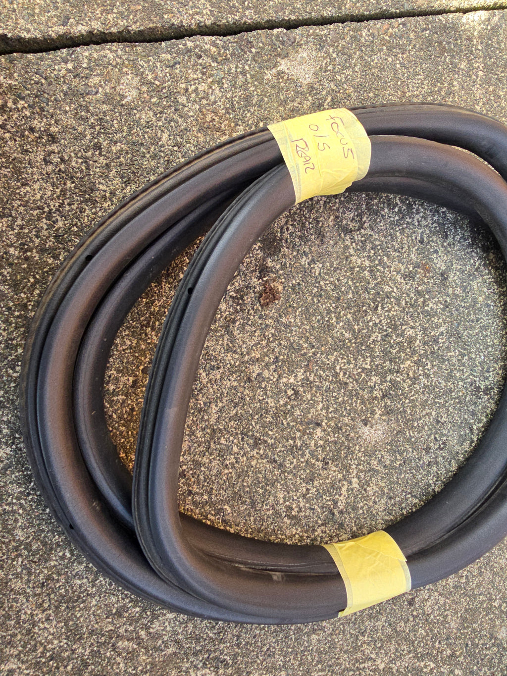 Ford Focus Mk1 Rear Drivers Side Door Rubber Seal 5dr