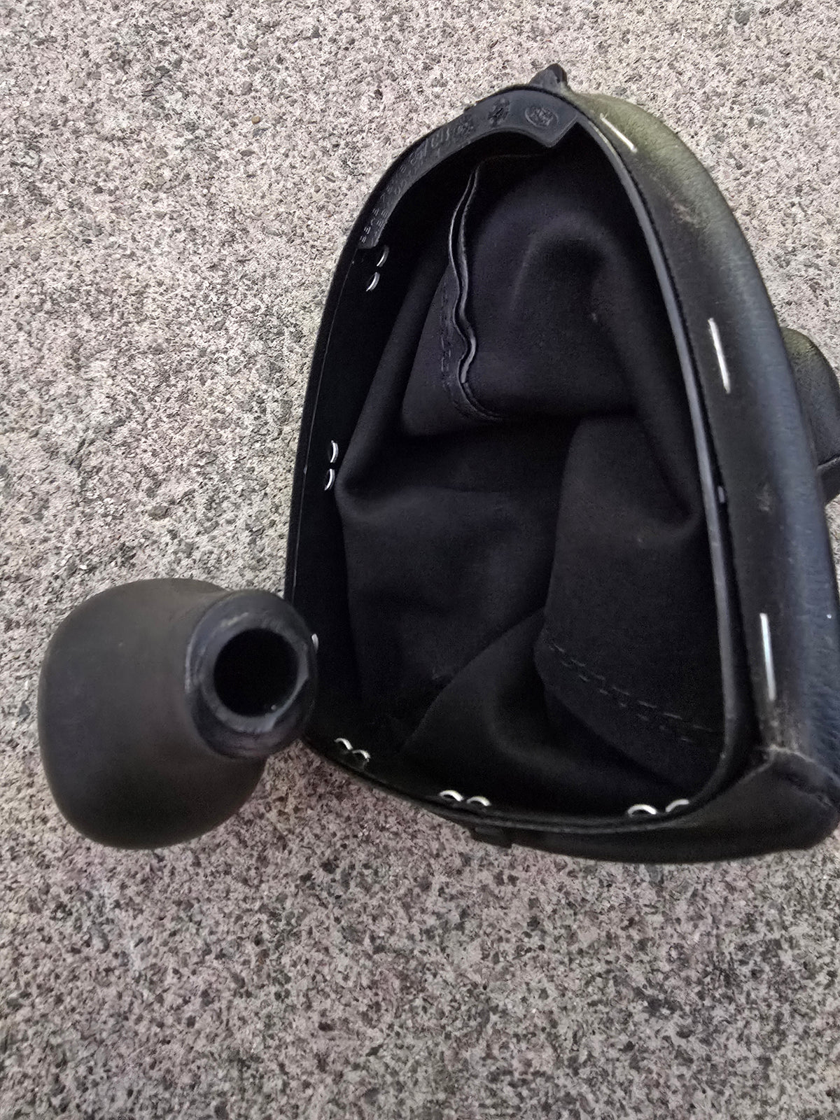 Ford Focus Mk1 98-04 Genuine Gear Knob & Gaiter