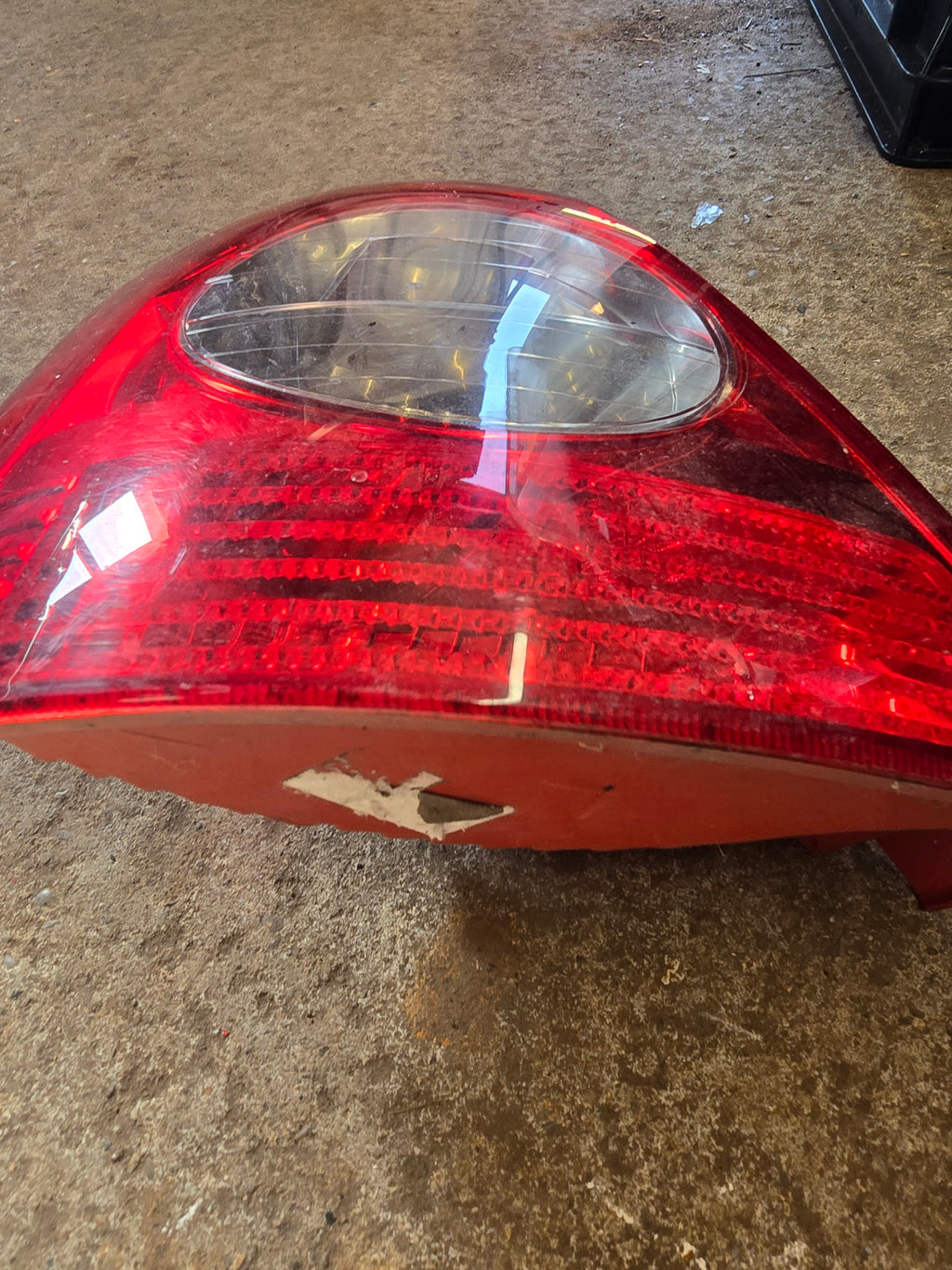 Renault Clio 2006 1.2 Mk2 Passenger Rear Light ( No Cluster)