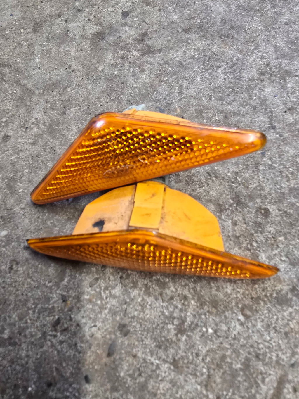 Ford Focus Mk1 98-04 Side Repeater Lamps x1