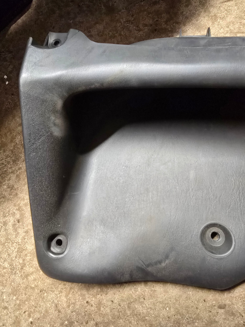 Ford Focus Mk1 98-2004 Drivers Under Dash Plastic Trim Panel Rh Drive Only