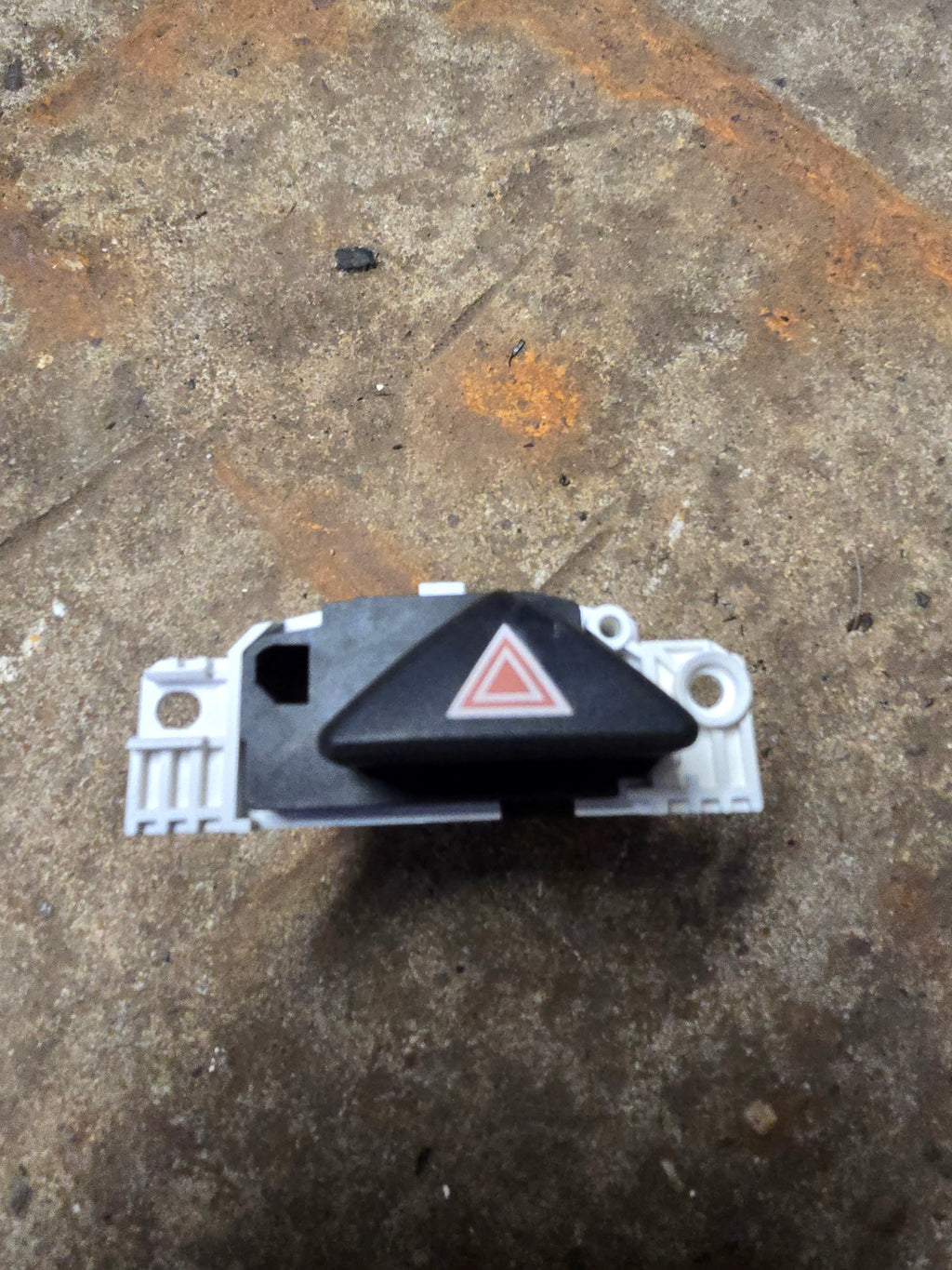 Ford Focus Mk1 Genuine Hazard Switch