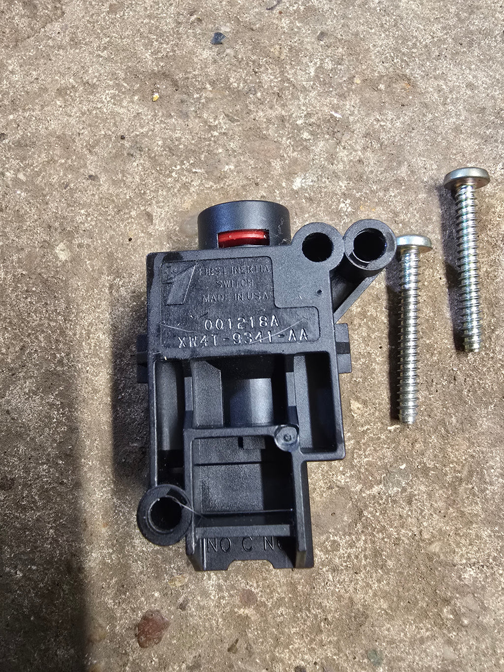 Ford Focus Mk1 98-04 Fuel Cut Off Switch XW4T-9341-AA