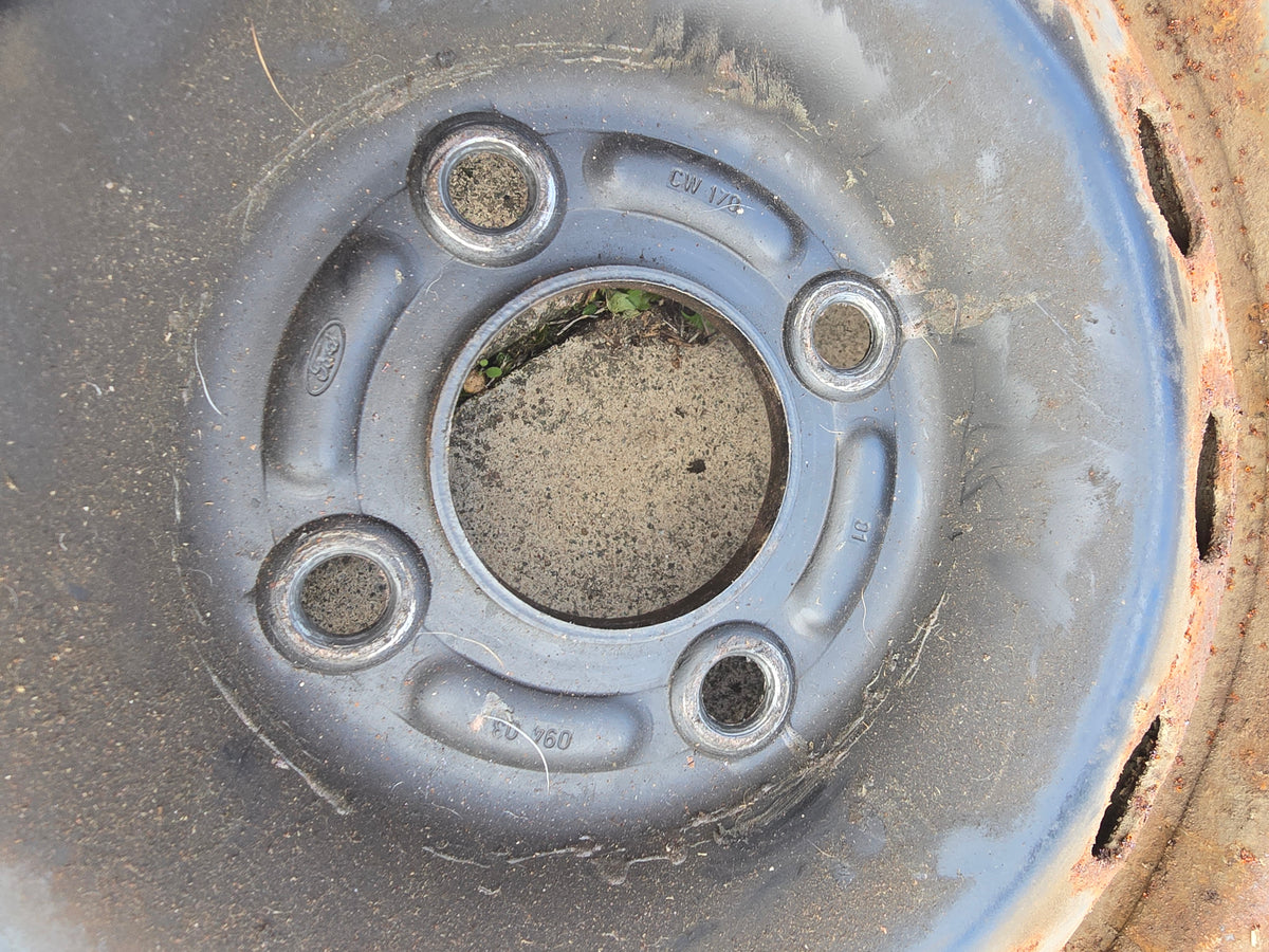 Ford Focus Mk1 Spare Wheel 175/64/14 & Wheel Clamp
