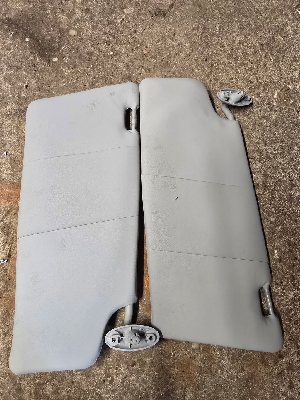 Ford Focus Mk1 98-2004 Sun Visors (Pair)